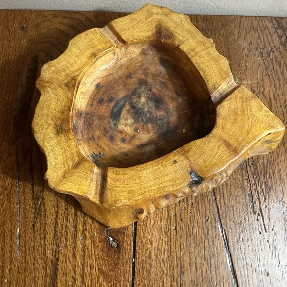 Rustic Raw Natural Edge Hand Carved Knotted Cypress Wood Burl Ashtray Glossy - Picture 2 of 6